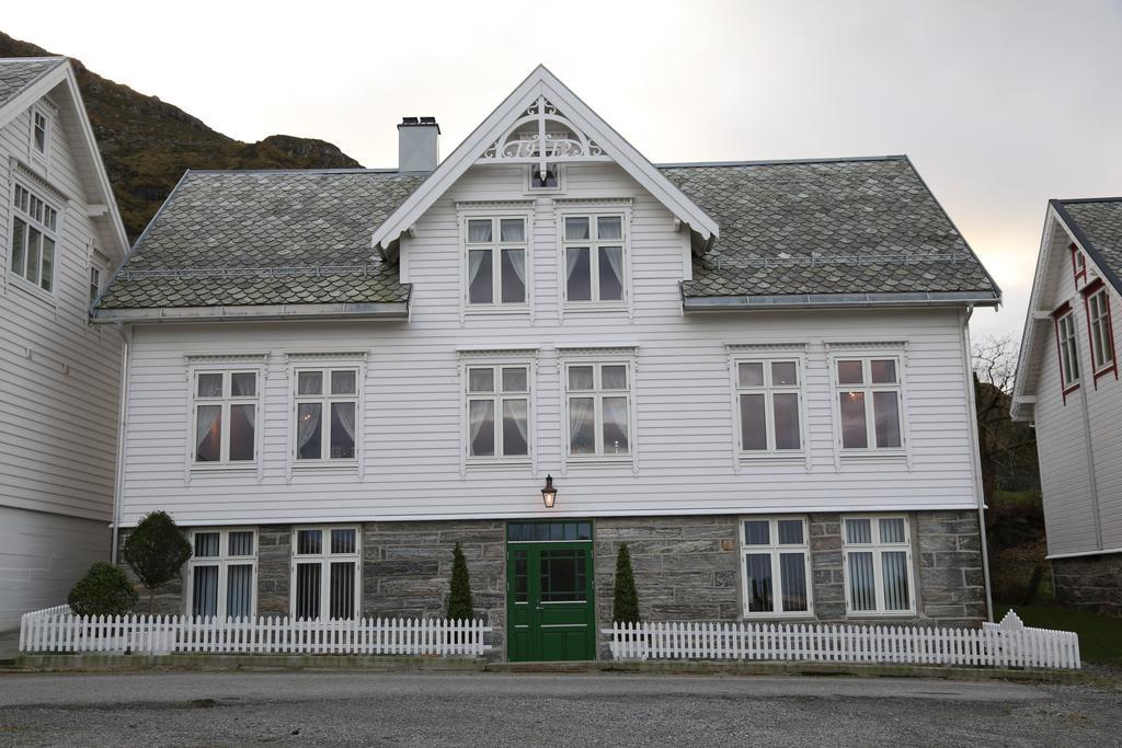 Alnes Gard